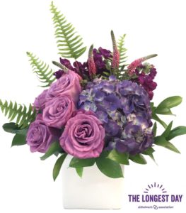 lavender roses with purply hydrangea in vase